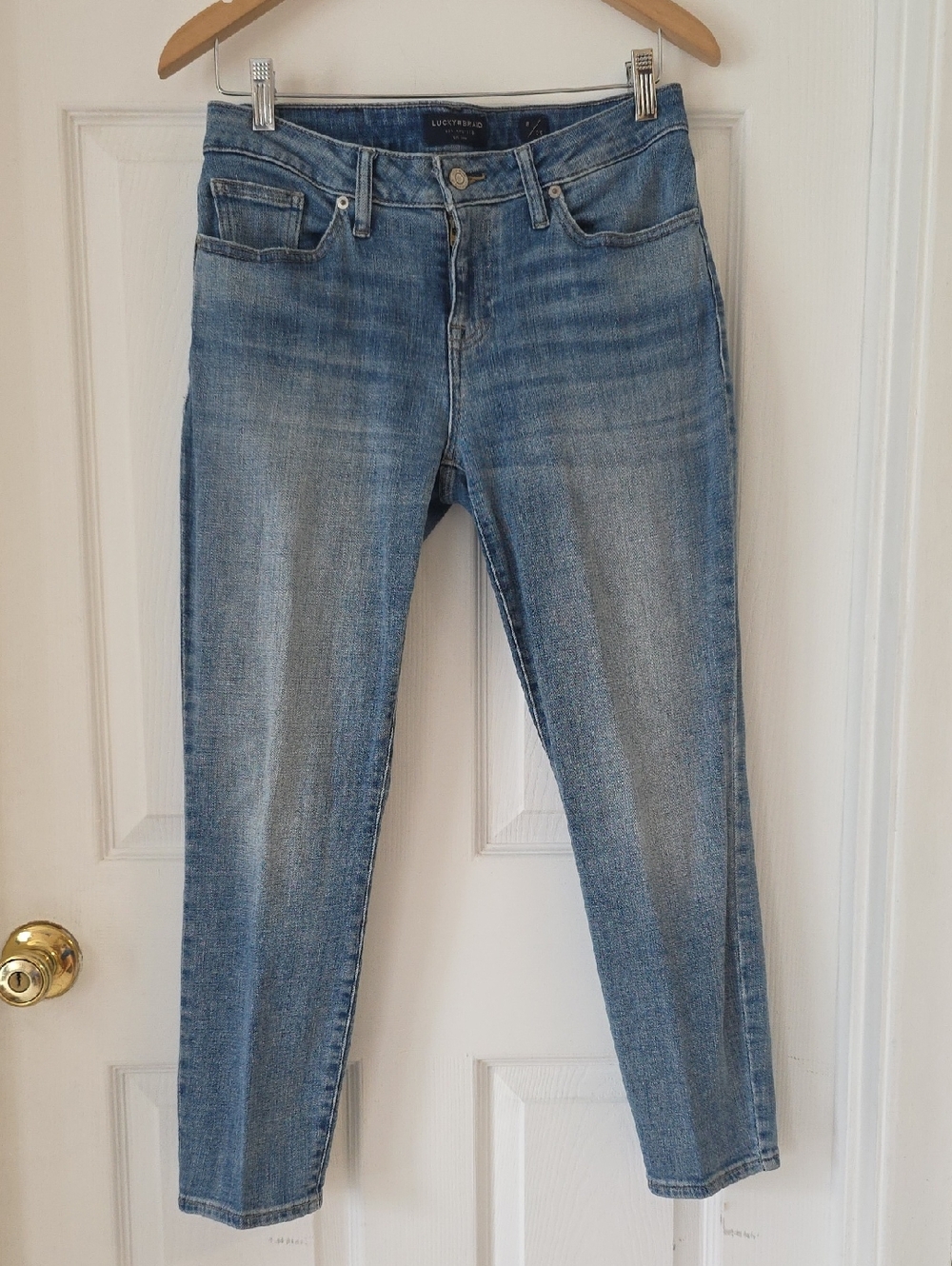 Lucky Brand LA Light Denim Crop Low Rise Lolita Skinny Size 8 / 29
